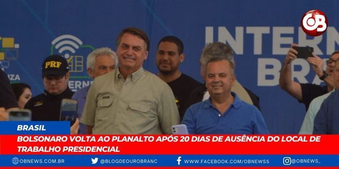 Bolsonaro volta ao Planalto após 20 dias de ausência do local de trabalho presidencial