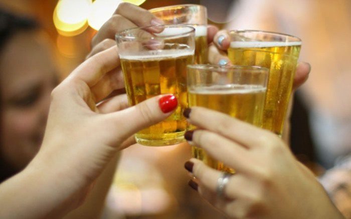 Uso abusivo de álcool entre mulheres cresce 4,25% em dez anos no Brasil – Blog do Sidney Silva