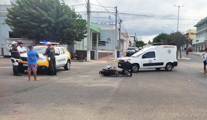 Colisão entre moto e ambulância foi registrada na cidade de Currais Novos (RN) no final de semana – Blog do Sidney Silva