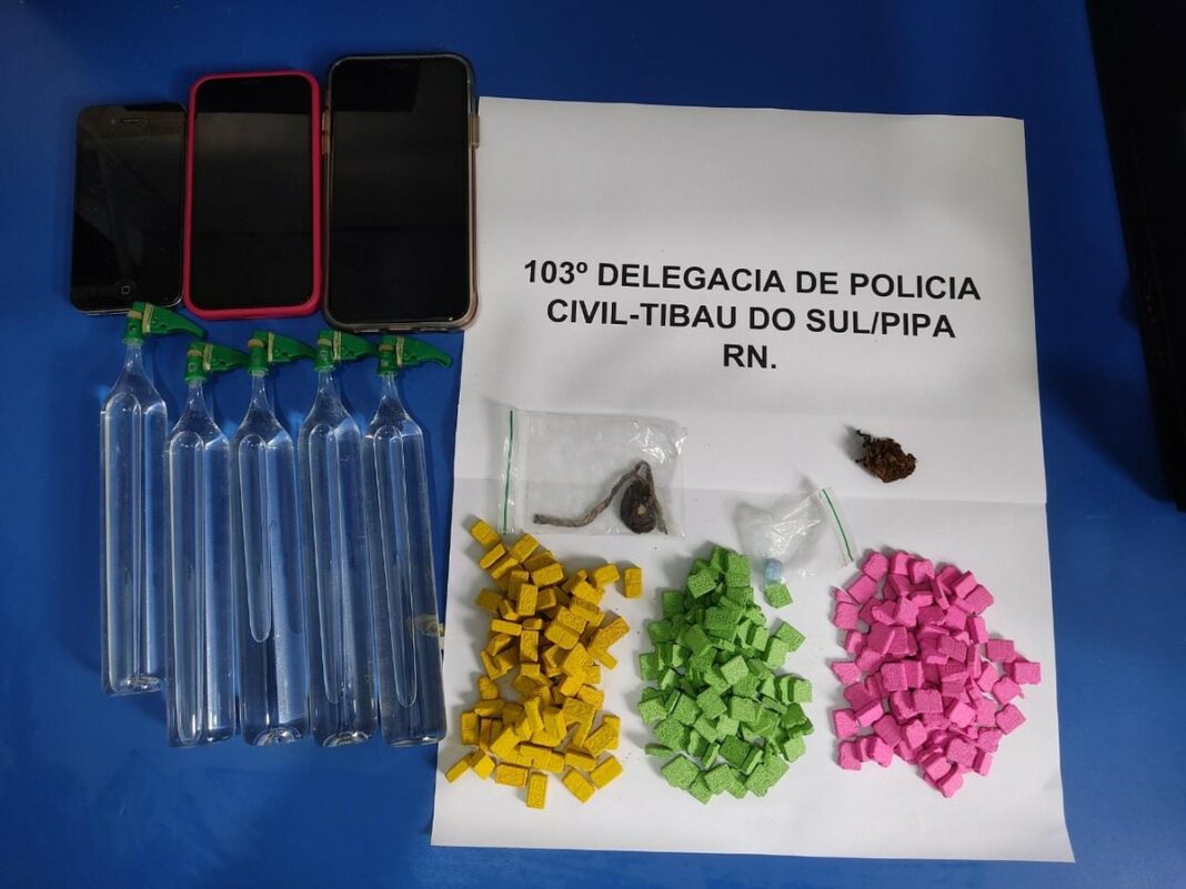 Espanhol é preso em flagrante com mais de 200 comprimidos de ecstasy em Pipa