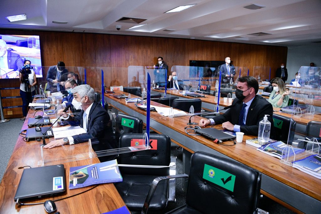 Senadores da CPI da Covid querem recorrer de arquivamento de ações contra Bolsonaro no STF