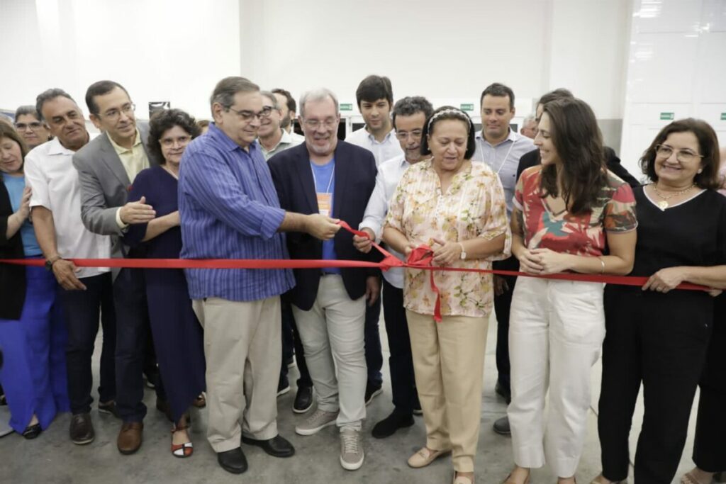 Feira dos Municípios e Produtos Turísticos do RN reúne políticos