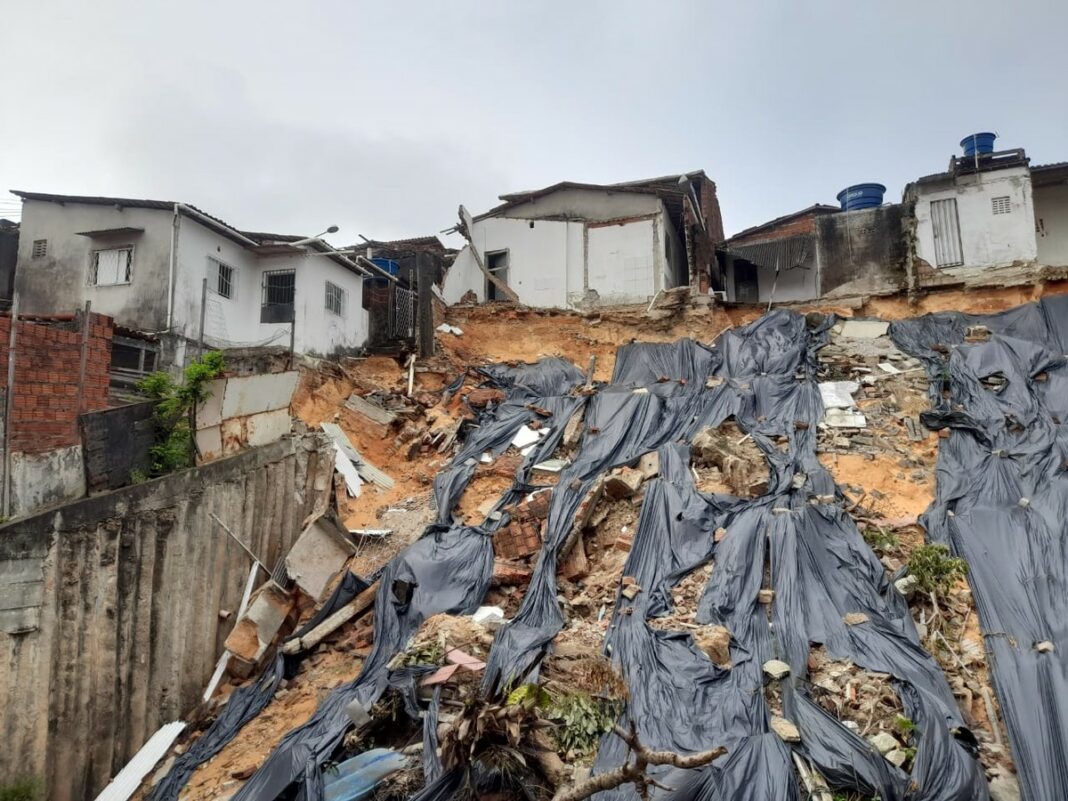 Casas seguem interditadas 21 dias após desabamento de encosta em Natal e moradores cobram solução: 'Nada foi feito aqui' | Rio Grande do Norte