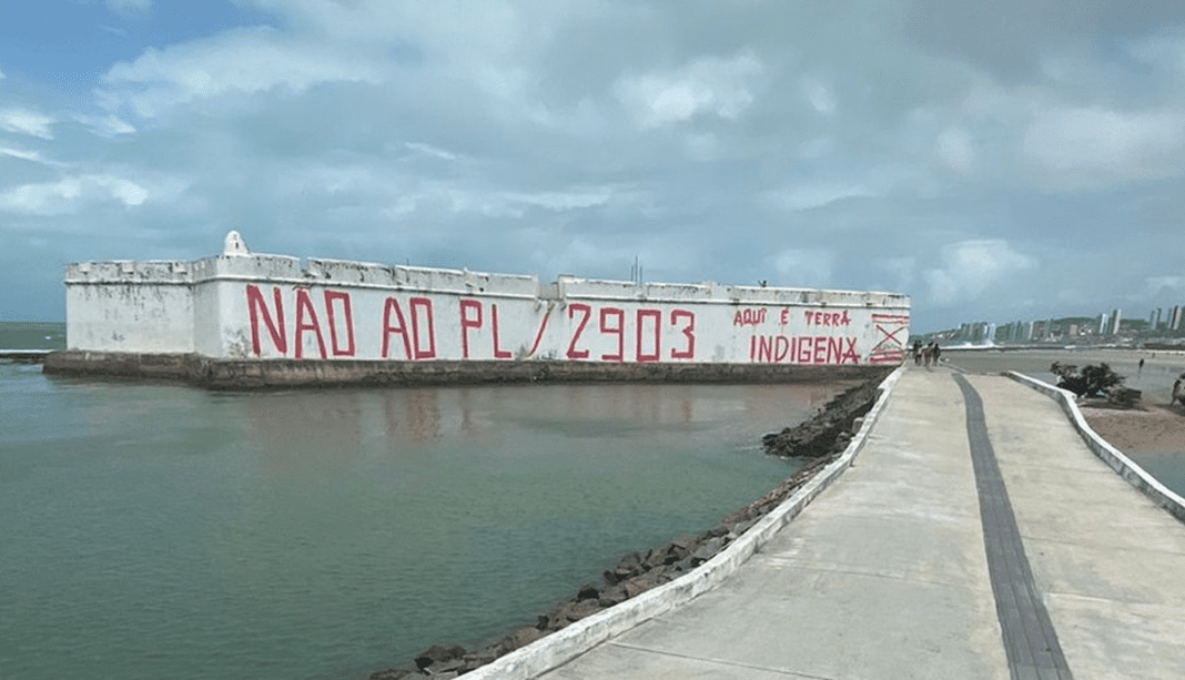 Fundação José Augusto envia solicitação ao Iphan para remover pichação do Forte dos Reis Magos