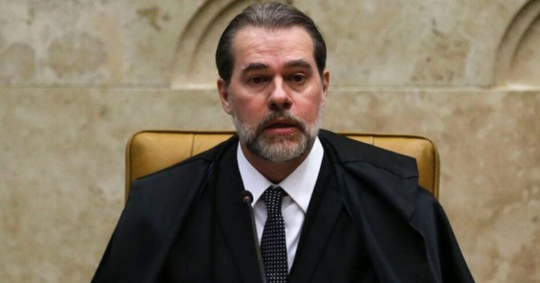 Toffoli anula provas da Odebrecht e classifica prisão de Lula como 