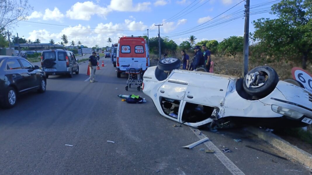 Acidente grave na BR-101 deixa passageiro em estado crítico de saúde