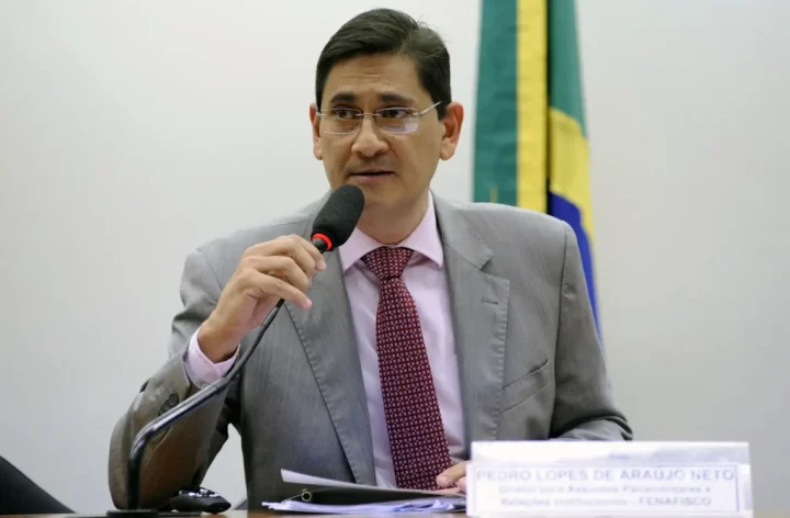 Governo do RN depende de repasse do Governo Federal para pagar 13º dos servidores