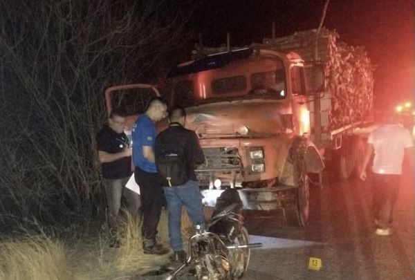 Motociclista morre na rodovia RN-117 ao colidir de frente com caminhão