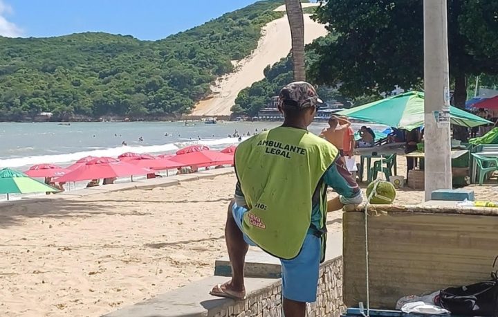 Cadastro de comerciantes da praia de Ponta Negra vai até janeiro