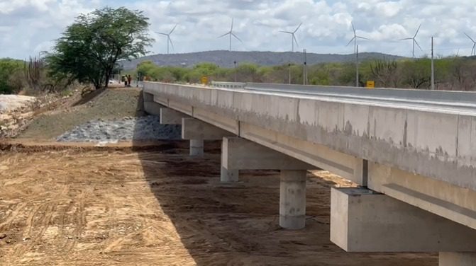 Fátima e DNIT entregam nova ponte que havia sido levada pelas chuvas na BR-304