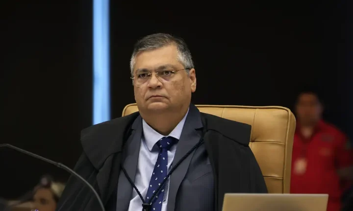 Flávio Dino libera pagamento de emendas parlamentares, mas impõe critérios