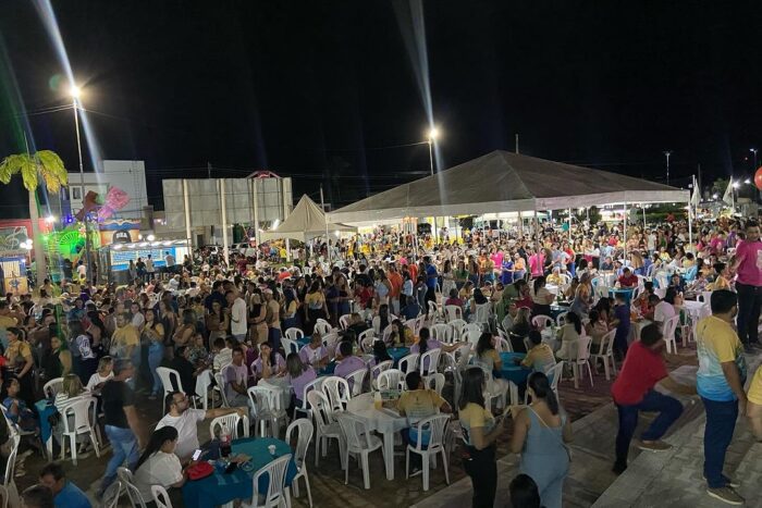 João Câmara: Jantar da Festa da Padroeira reúne centenas de fiéis após celebração da novena