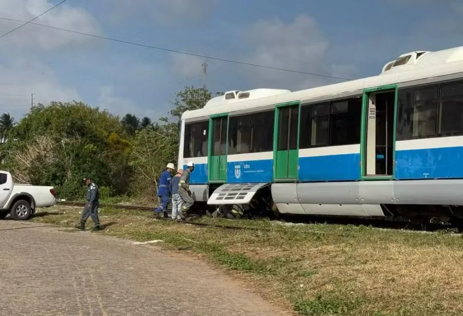 Descarrilhamento de VLT’s suspende viagens de trem na Grande Natal