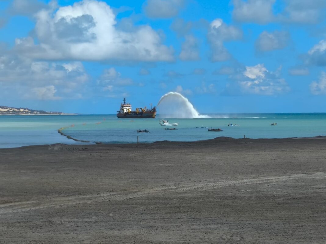 Engorda da Praia de Ponta Negra é concluída