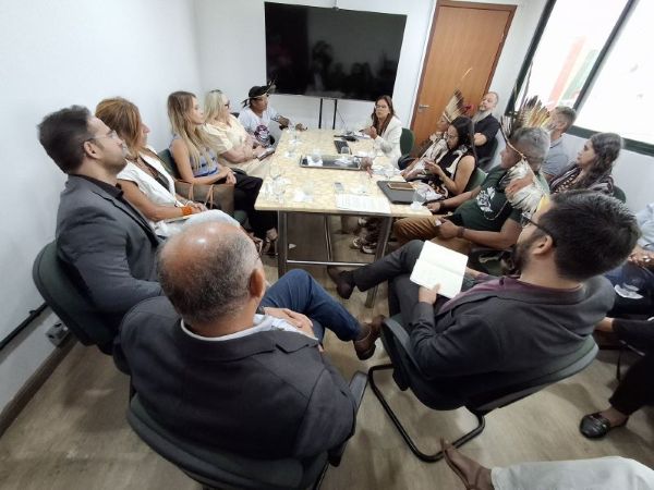 Lideranças indígenas apresentam demandas comunitárias ao Idema