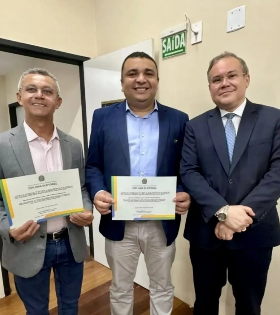 JUSTIÇA ELEITORAL DIPLOMA PREFEITO, VICE-PREFEITO E VEREADORES EM SÃO BENTO DO TRAIRÍ